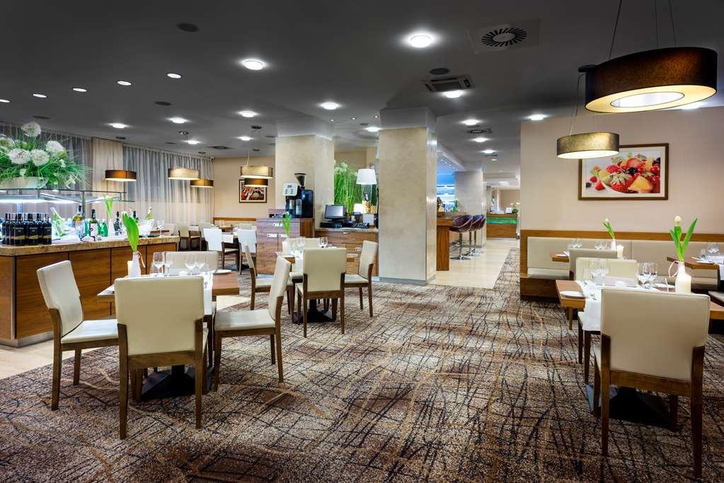 Hilton Garden Inn Cracovie Restaurant photo